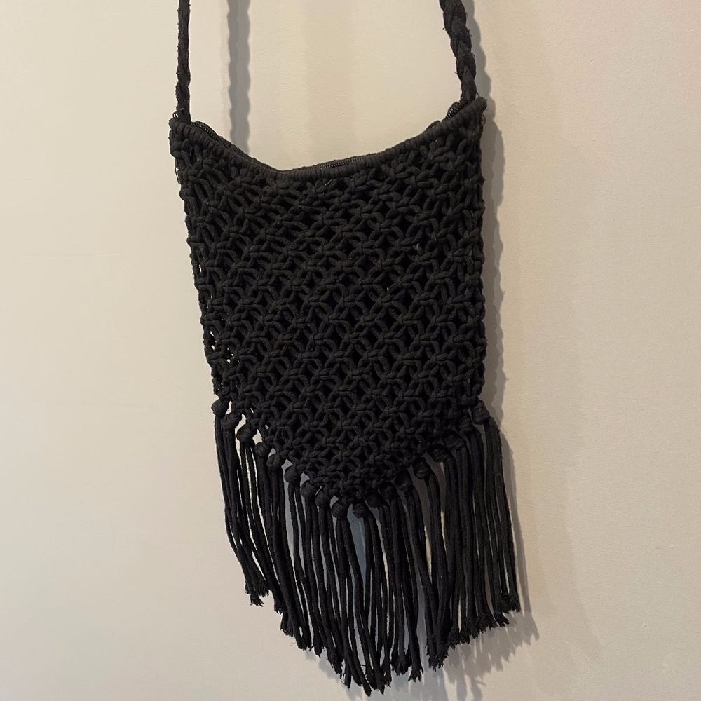 Rip Curl Black Macrame Crossbody Boho festival purse 8"x 10" - Picture 2 of 3